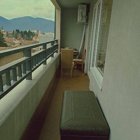 Stan U Sarajevu Na Ilidzi Saraievo Exterior foto