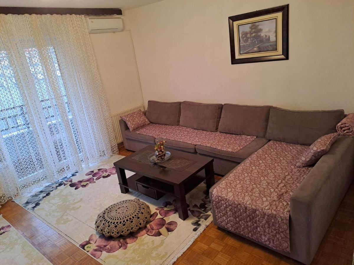 Stan U Sarajevu Na Ilidzi Saraievo Exterior foto