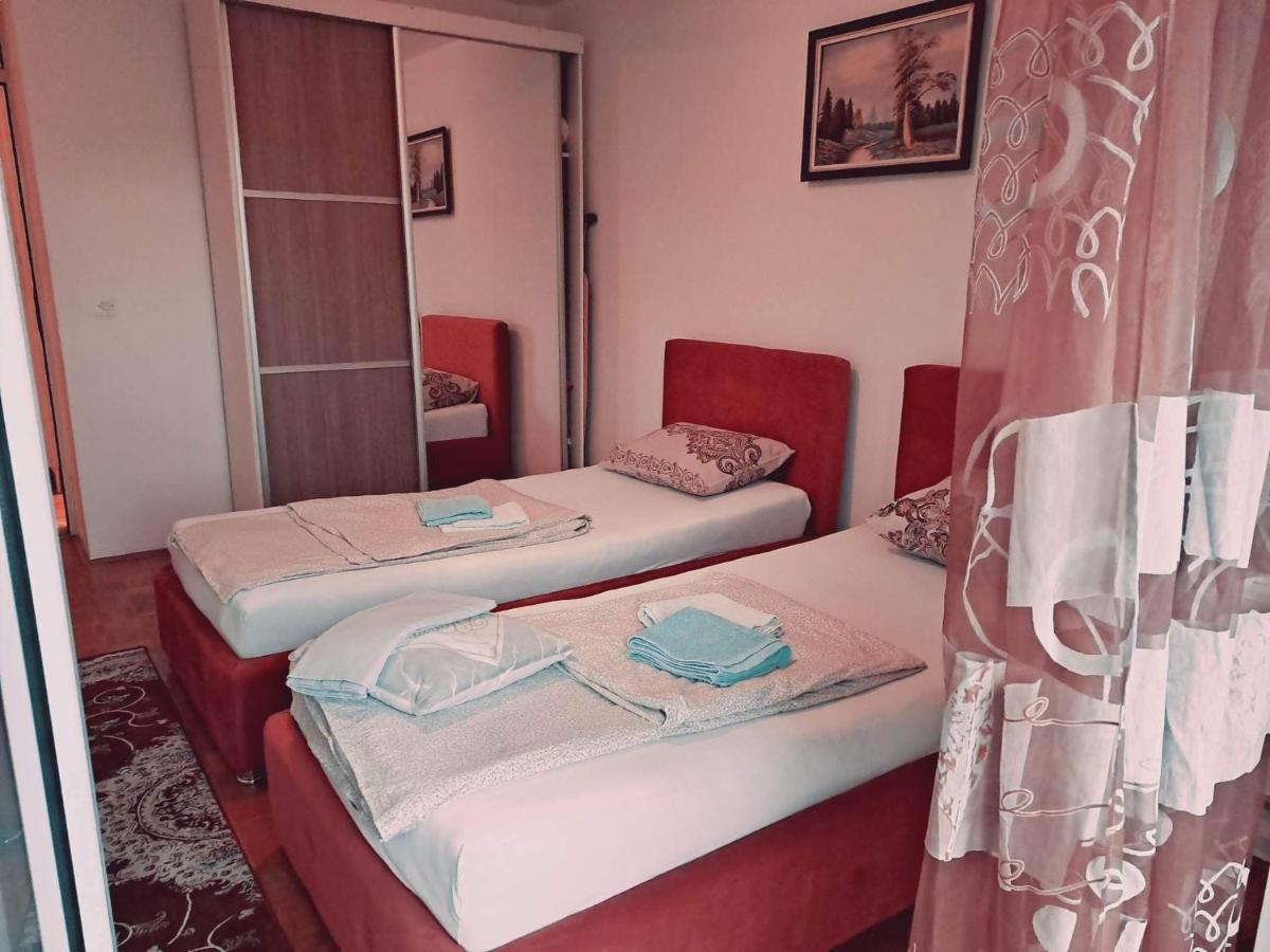 Stan U Sarajevu Na Ilidzi Saraievo Exterior foto